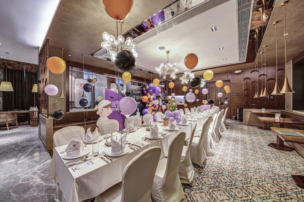 Leshan Ramada Hotel Buitenkant foto