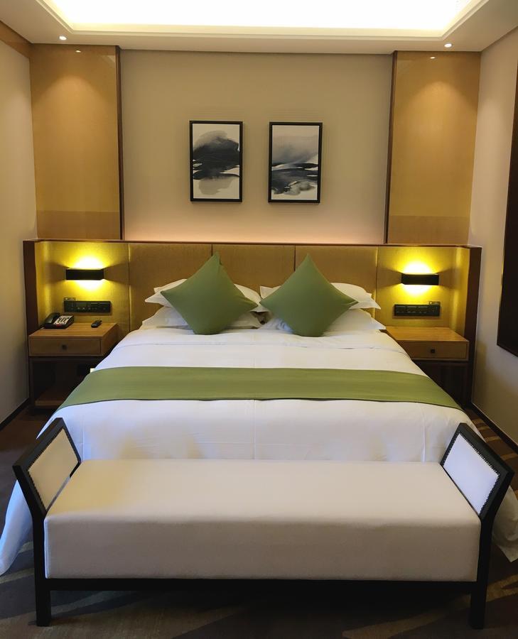 Leshan Ramada Hotel Buitenkant foto