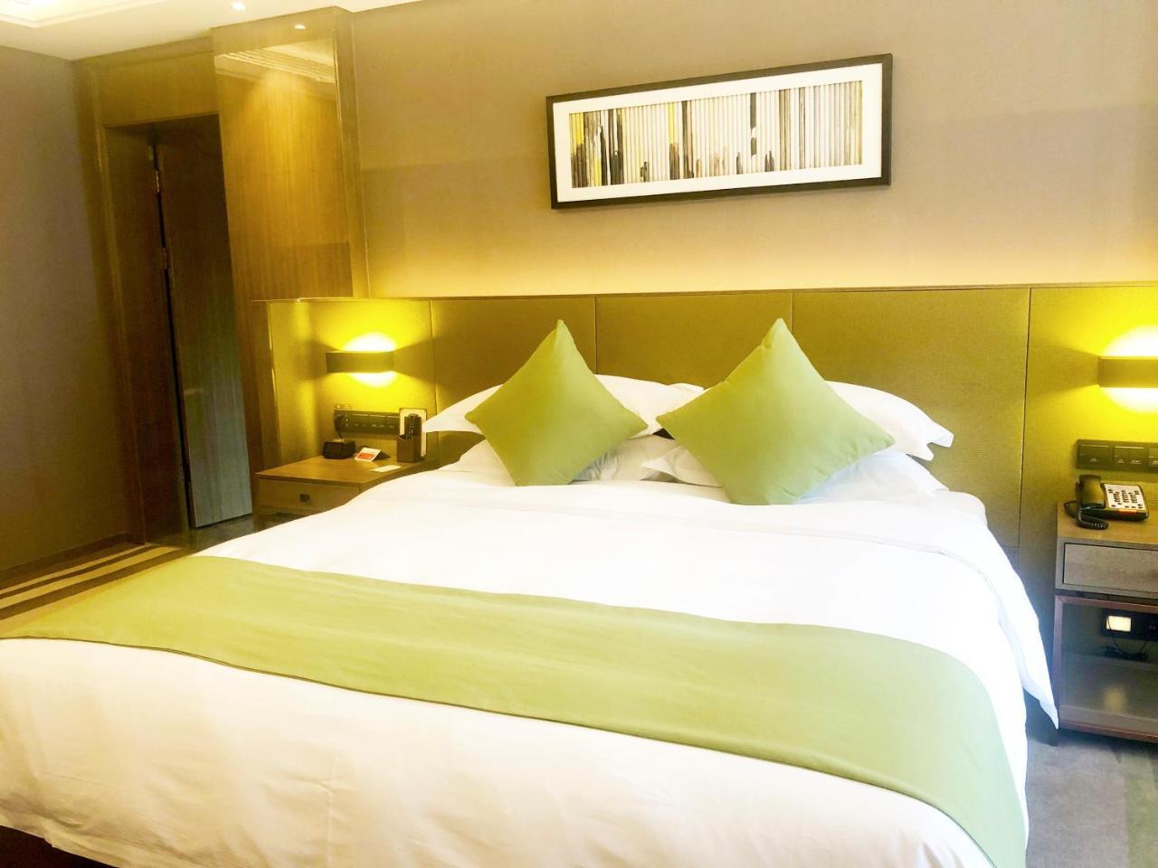 Leshan Ramada Hotel Buitenkant foto